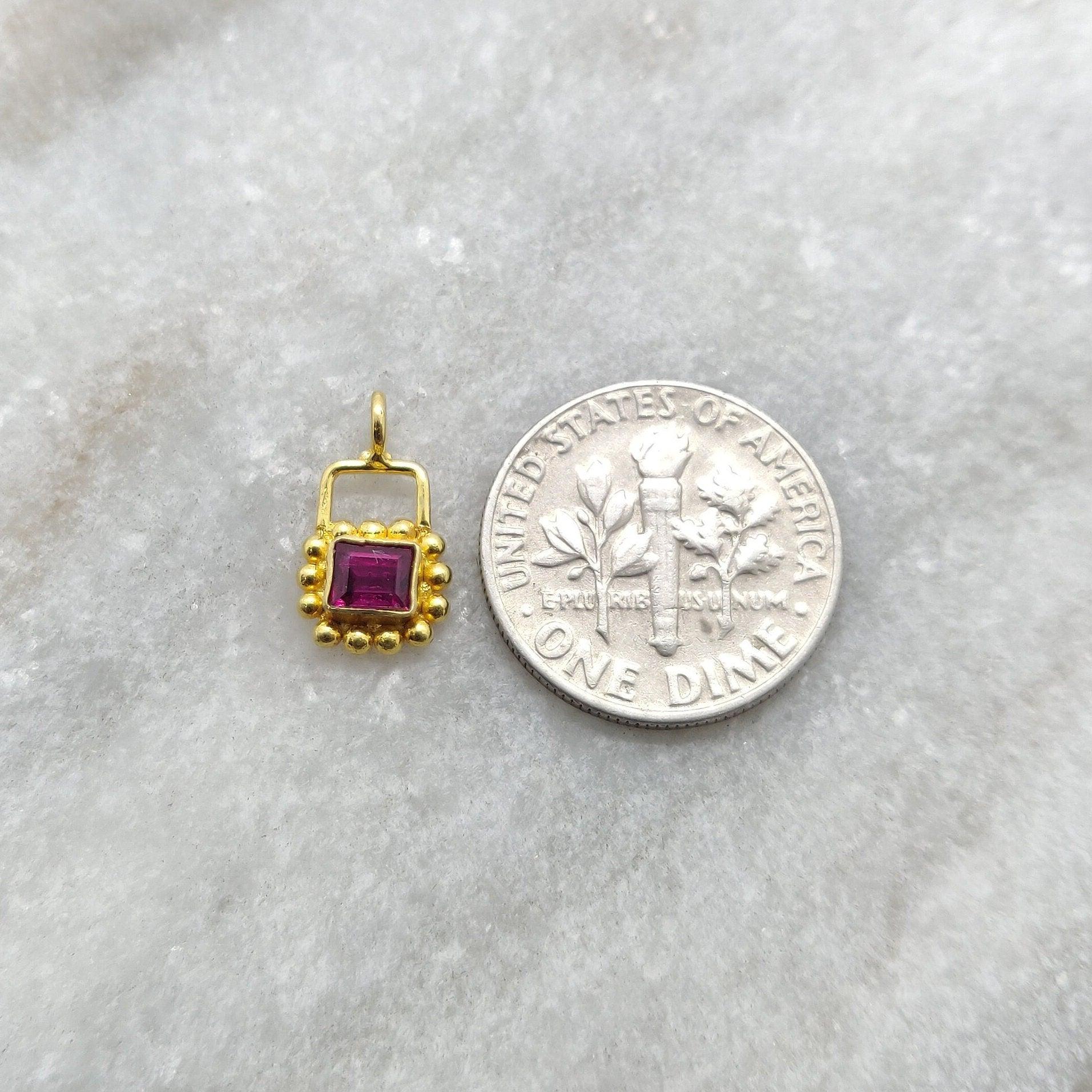 18k Solid Yellow Gold Charm Pendant 8x13mm - Kanika Creations