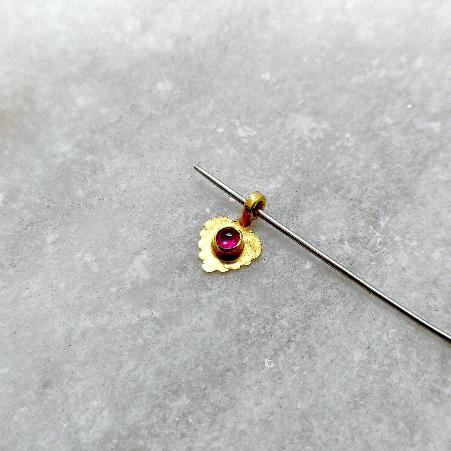 18k Solid Yellow Gold Fancy Charm Pendant 6x8mm - Kanika Creations