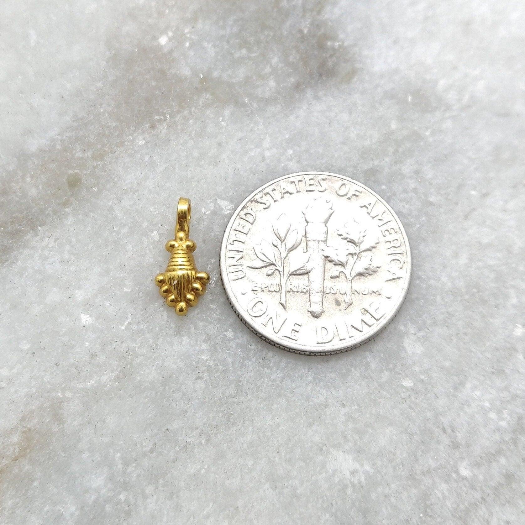 18K Solid Yellow Gold Fancy Charm 11x5mm - Kanika Creations