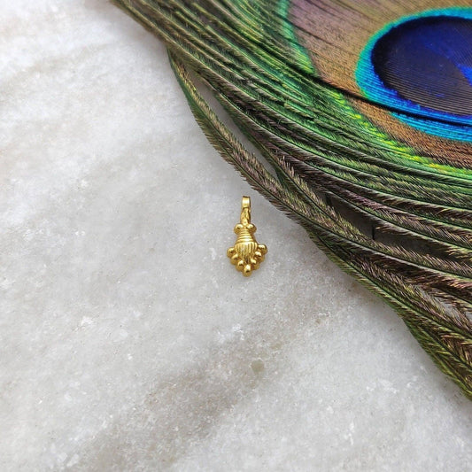18K Solid Yellow Gold Fancy Charm 11x5mm - Kanika Creations
