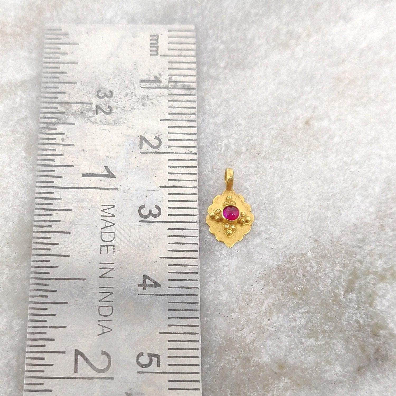 18k Solid Yellow Gold Fancy Oval Charm Pendant 6x11mm - Kanika Creations