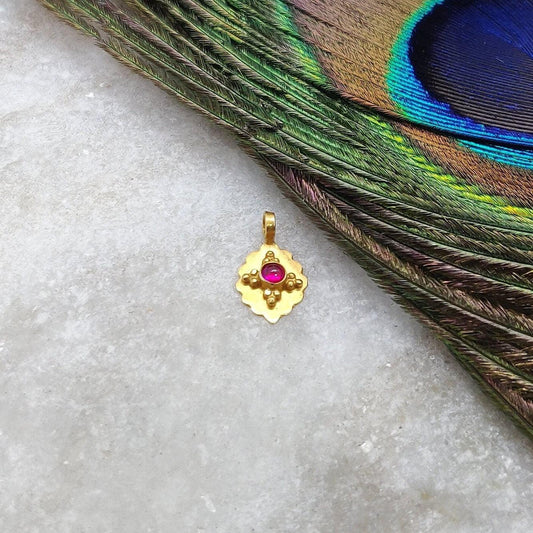 18k Solid Yellow Gold Fancy Oval Charm Pendant 6x11mm - Kanika Creations