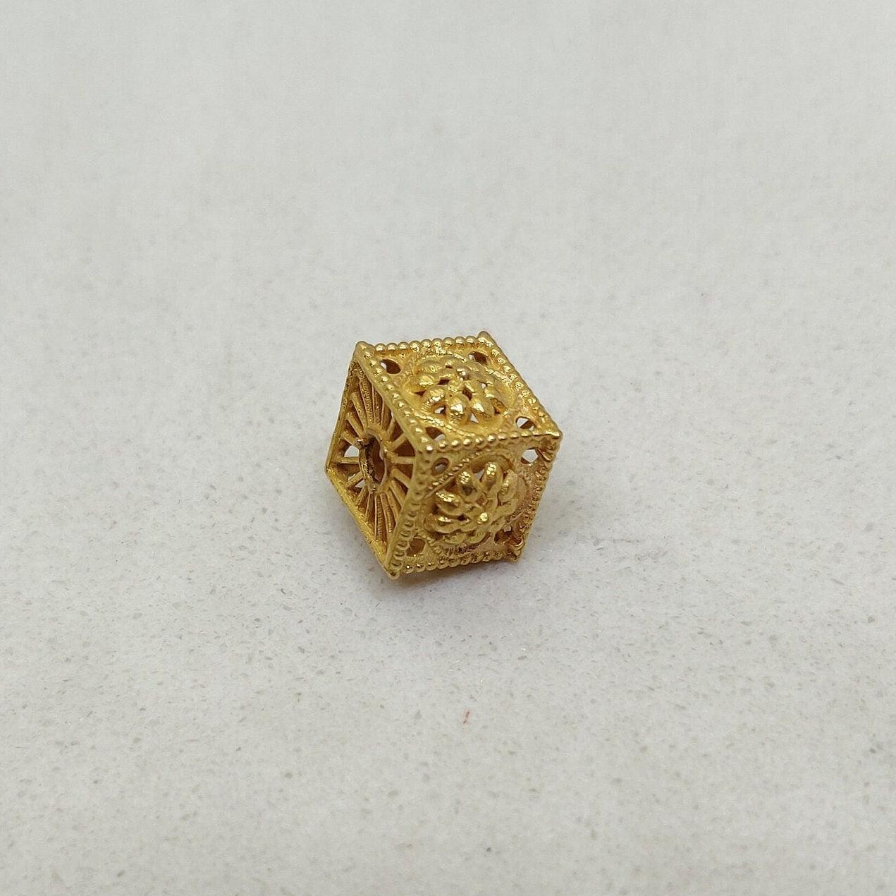 18K Yellow Gold Fancy Textured Cube Spacer Bead 9mm - Kanika Creations