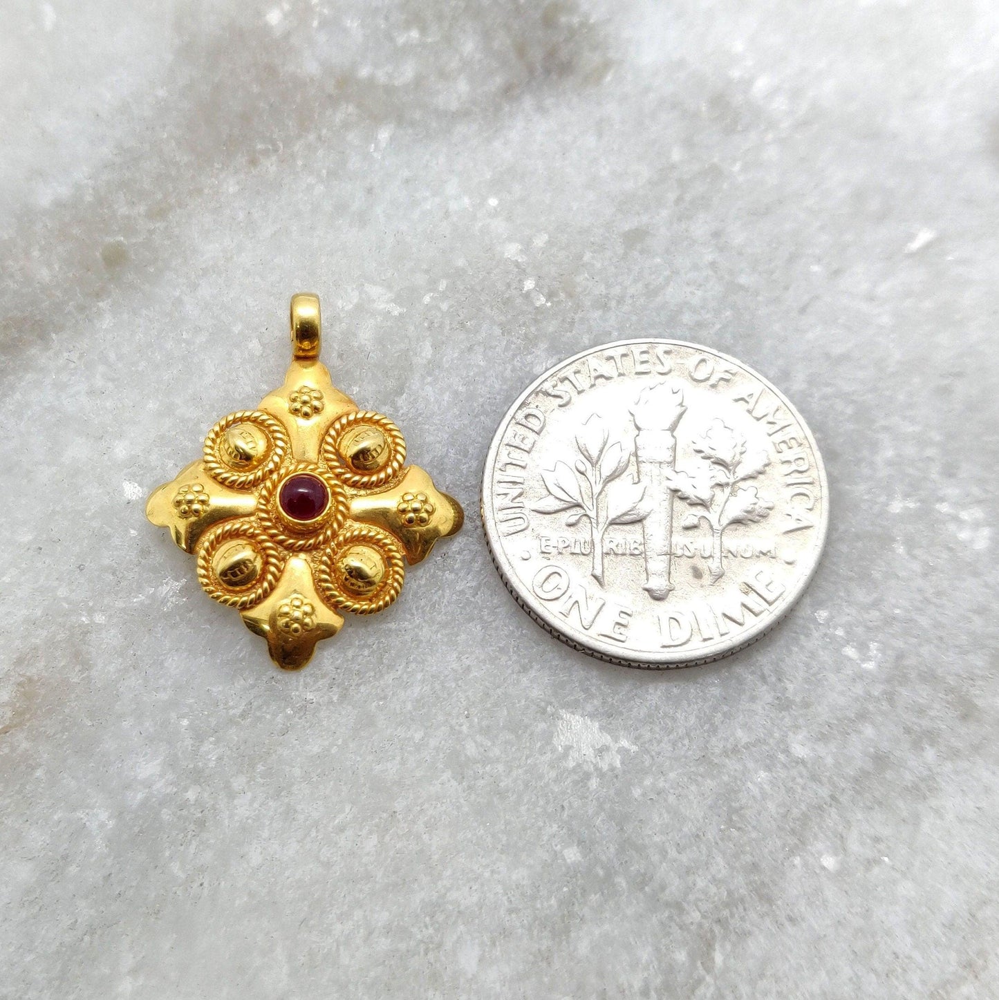 20x16mm 18k Gold Pendant For DIY Jewelry Making - Kanika Creations