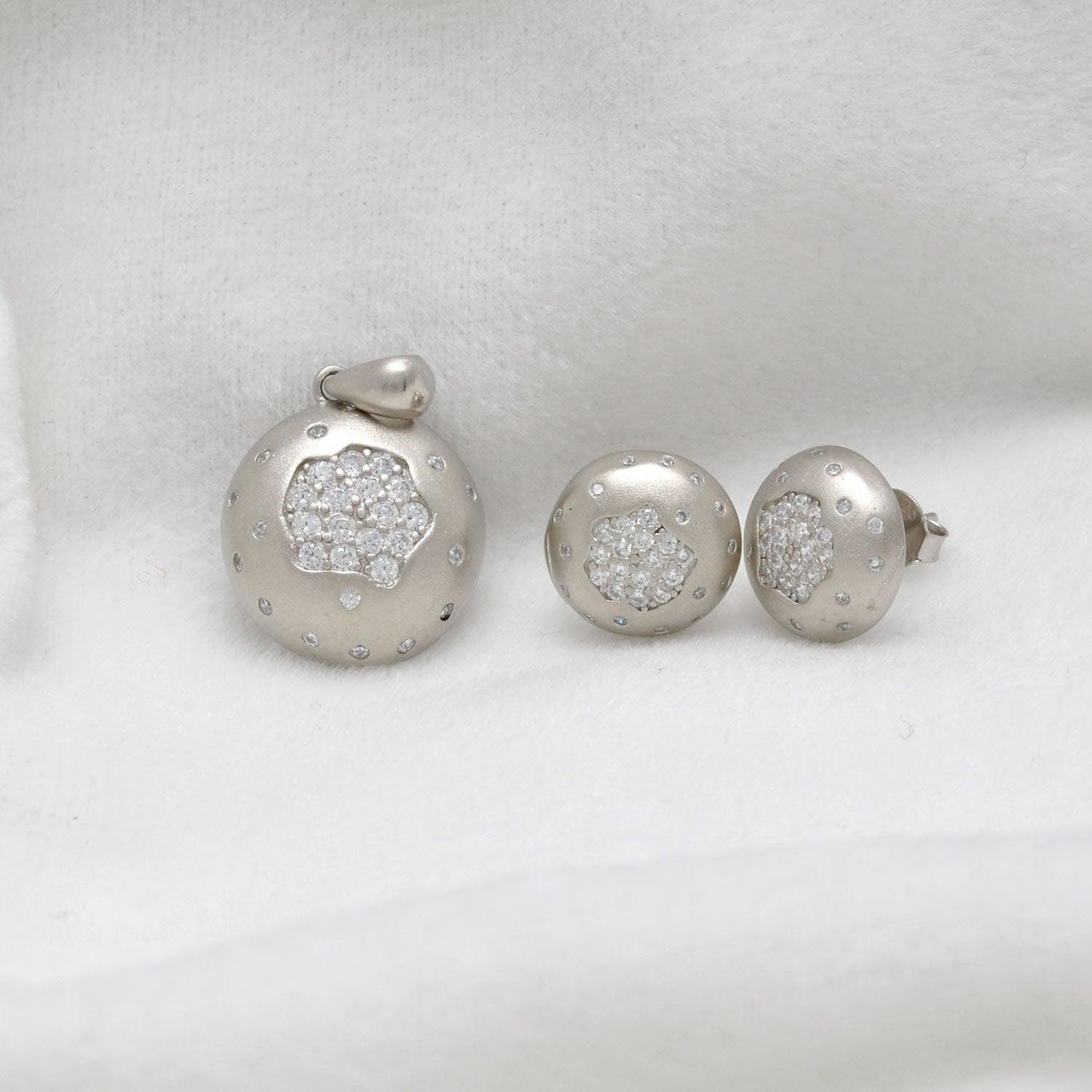 Cubic Zirconia Minimalist Silver Jewelry Set - Kanika Creations