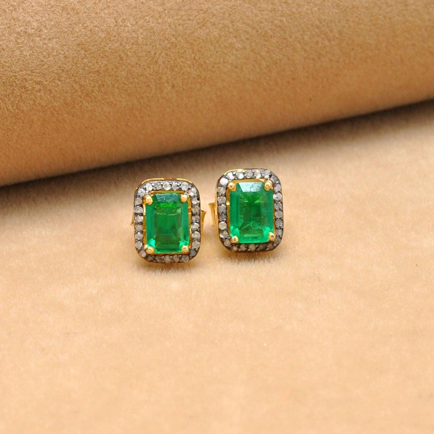 Emerald diamond studs Jewelry - Kanika Creations