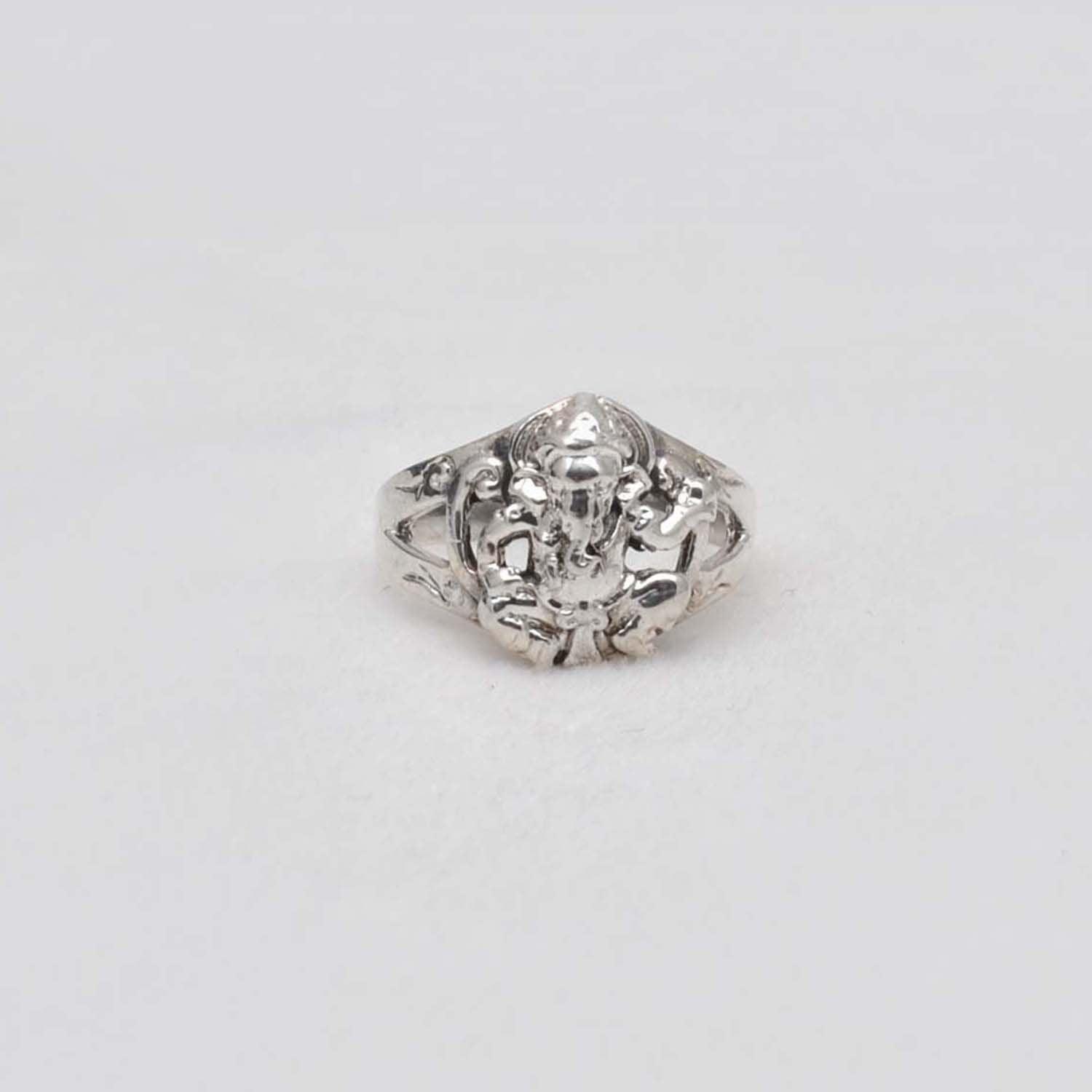 Religious Lord Ganesha Ring - Kanika Creations