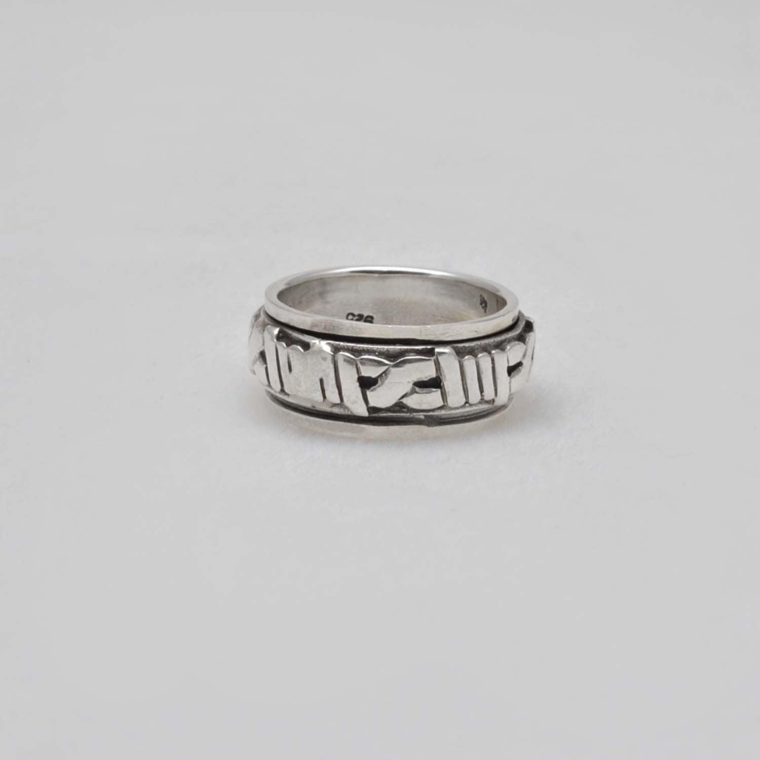 Spinner Roman numeral ring Size 8 - Kanika Creations