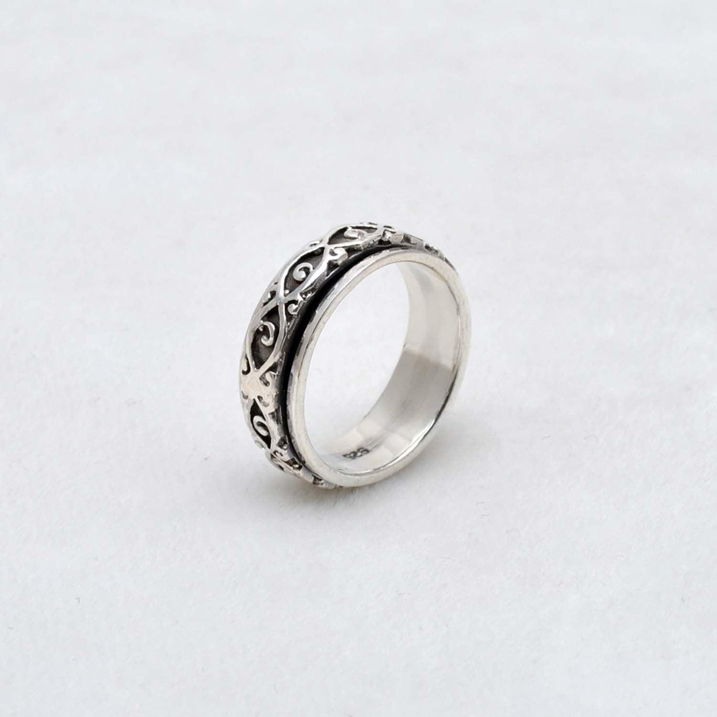 925 Sterling Silver Spinner Meditation Thumb Band Ring Size 9 - Kanika Creations