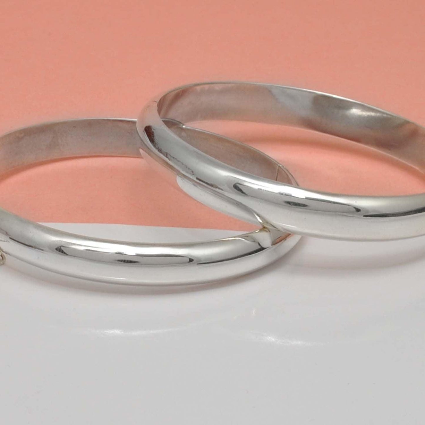 Silver Hinged Bangle Bracelet with Security Chain - 8mm/9mm - Kanika Creations