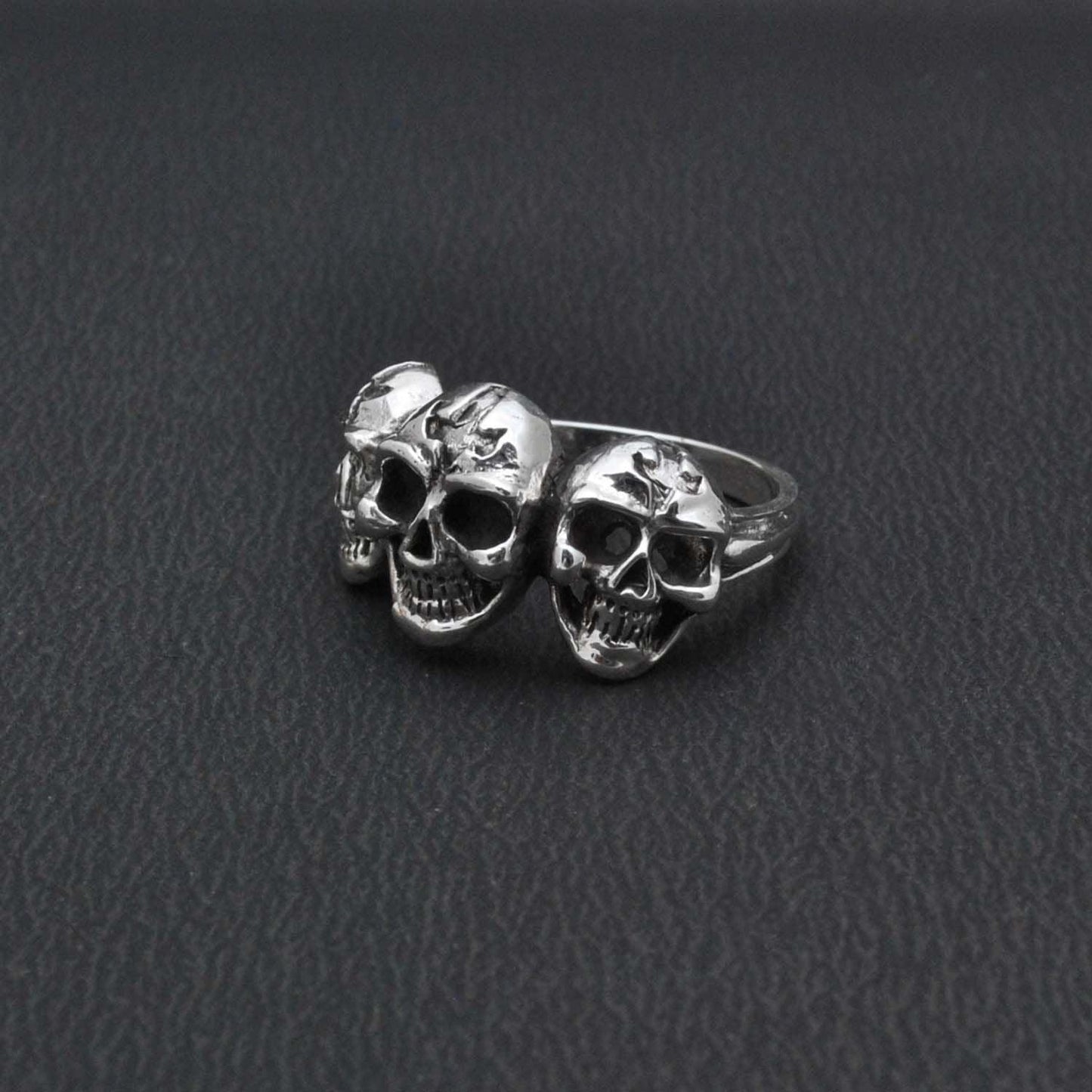 925 Sterling Silver Cluster Skull Ring 9 US - Kanika Creations