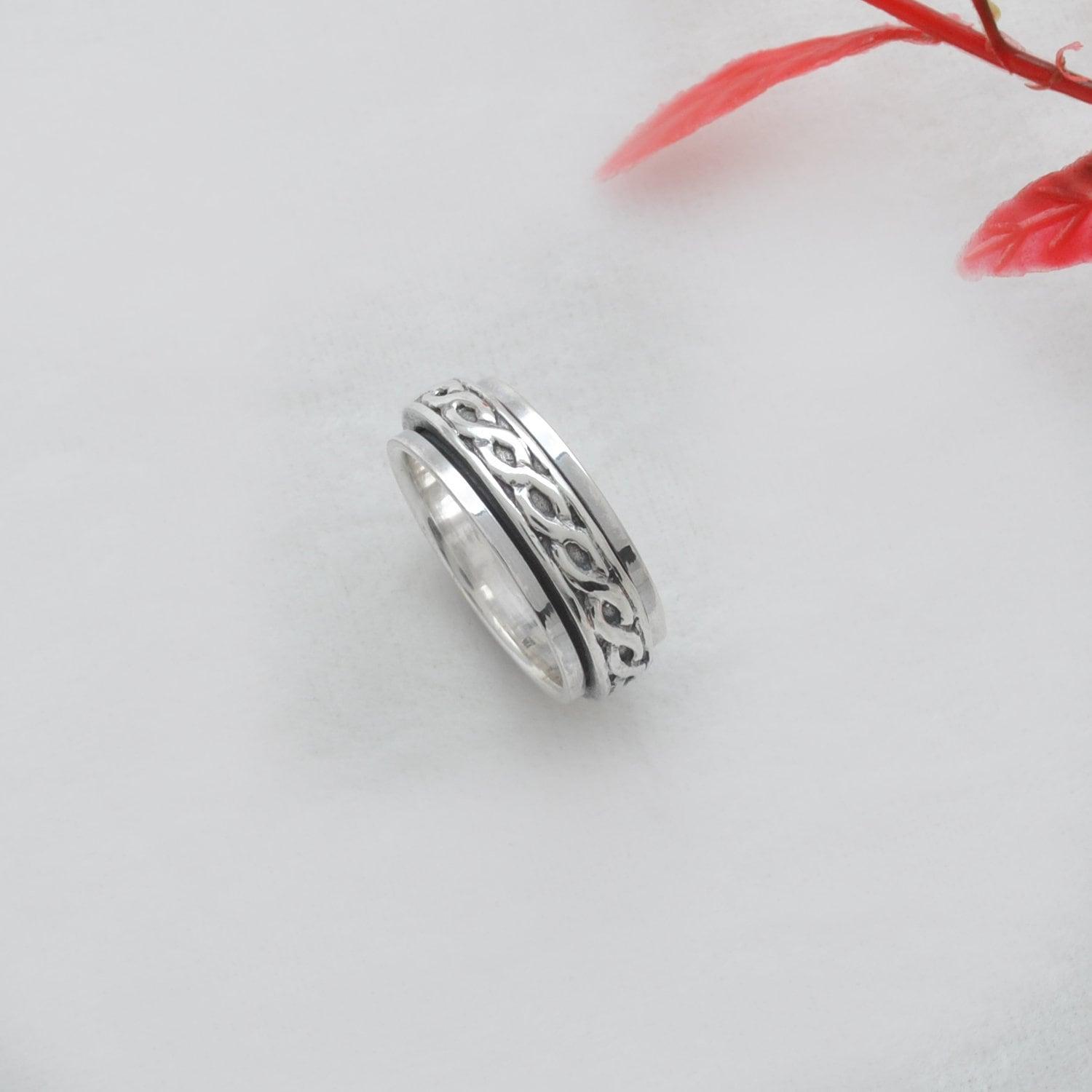 Spinner Silver Curb Band Ring Size 7 - Kanika Creations