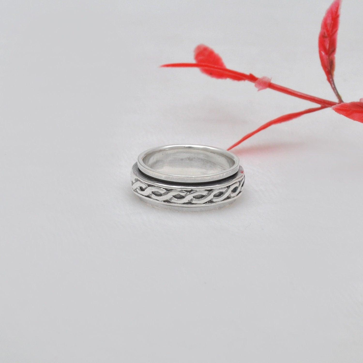 Spinner Silver Curb Band Ring Size 7 - Kanika Creations