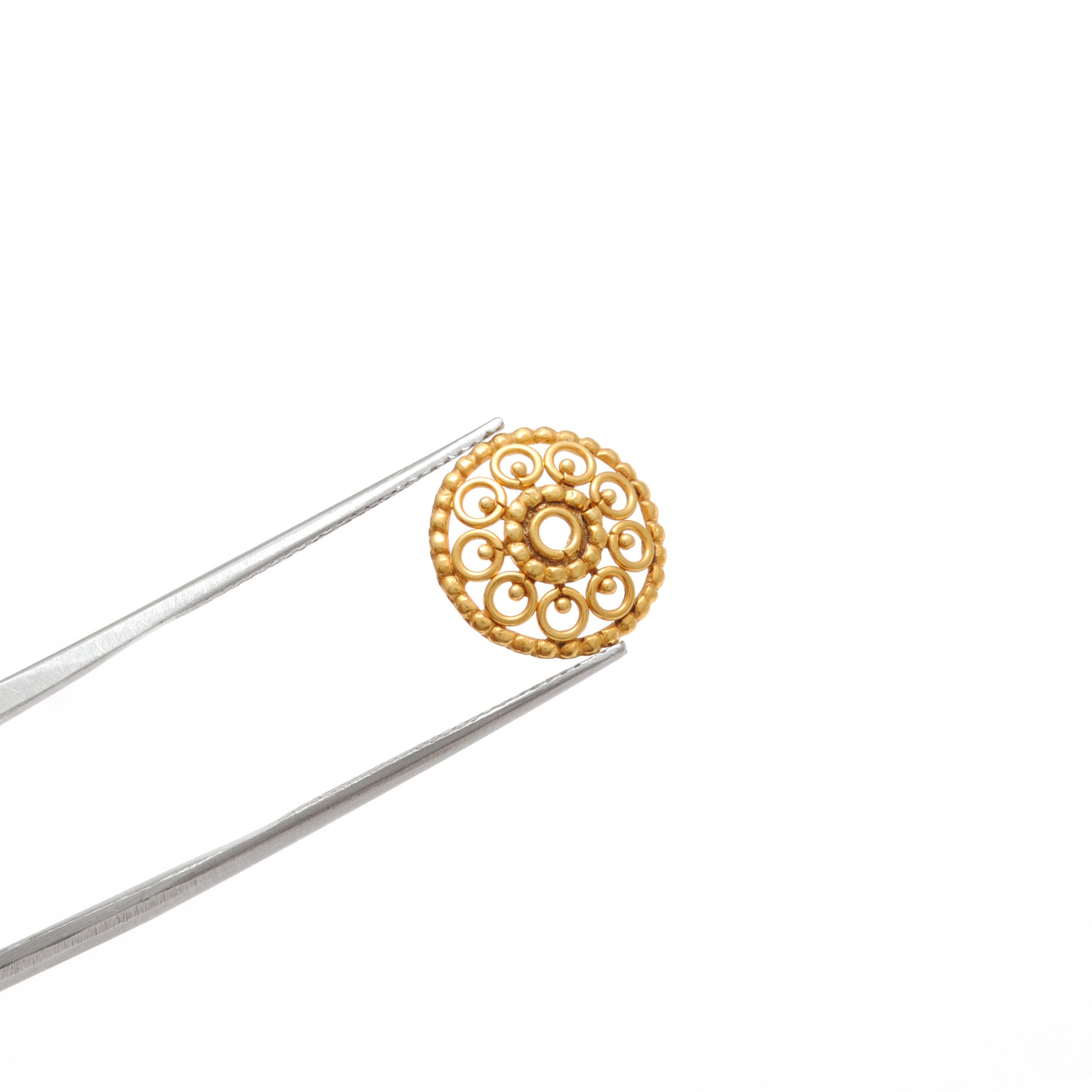 13mm 18K gold spacer cap styled on centrepiece bead