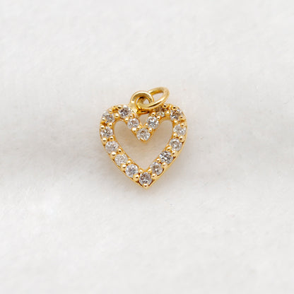 14K Solid Gold Diamond Heart Pendant – Overhead View