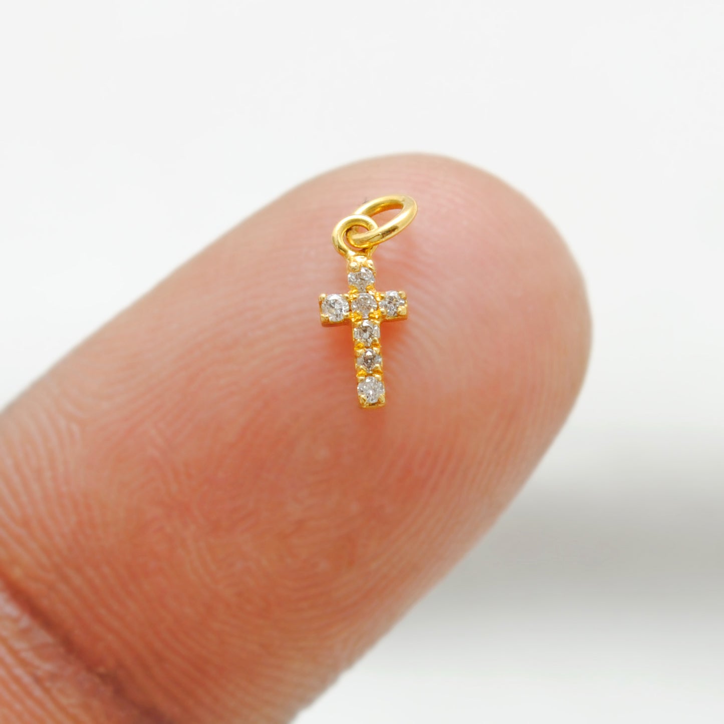 14K Solid Gold Pavé Diamond Cross Charm Pendant – Front View