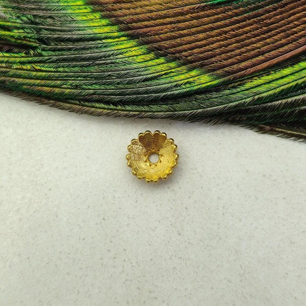 18K gold bead cap finding - close-up polish detail
