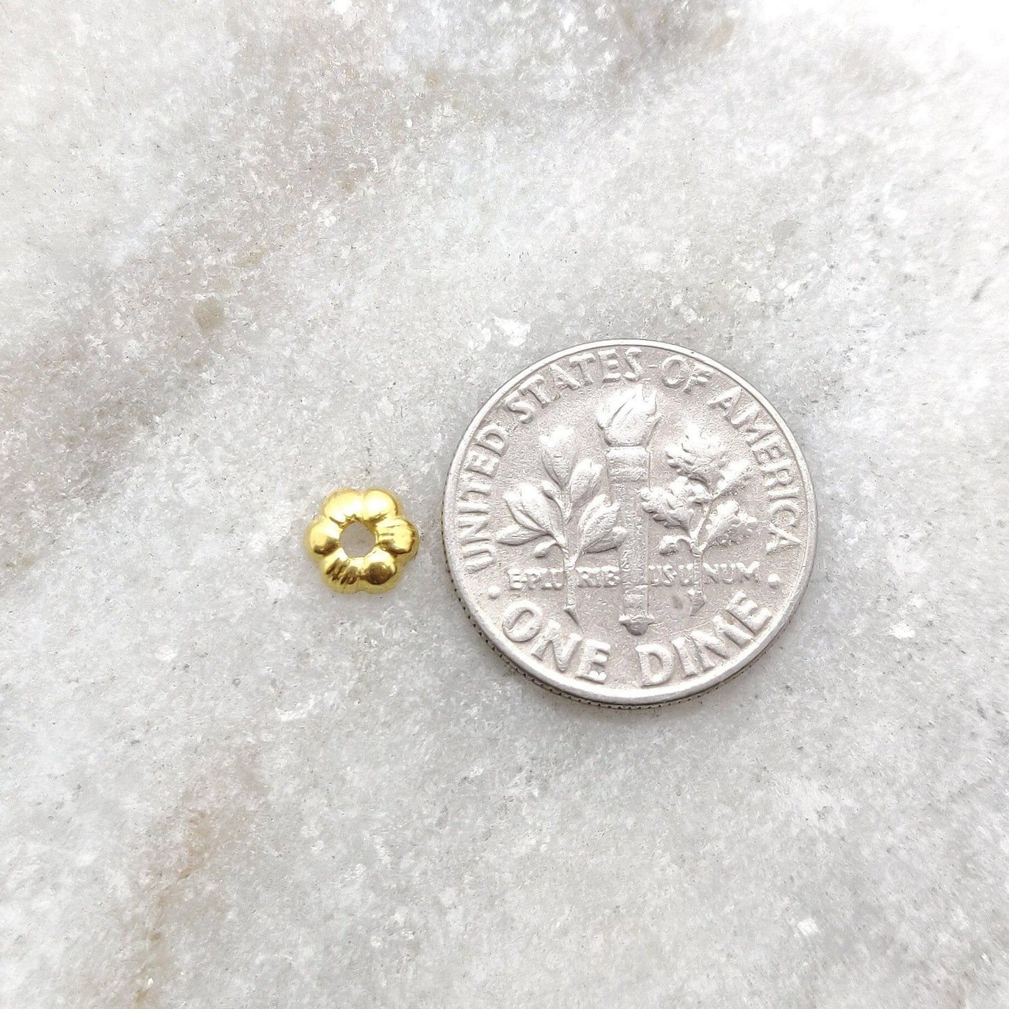 18K gold daisy spacer cap - petal close-up detail