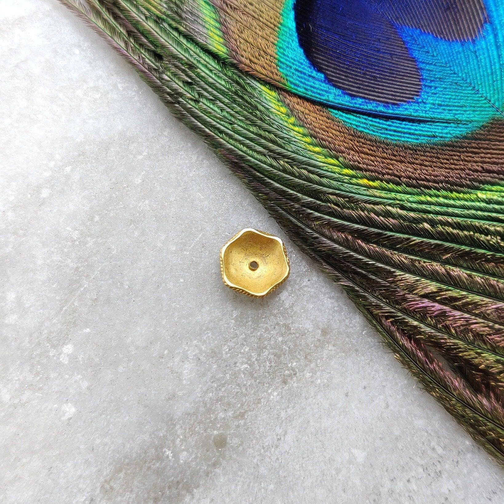 18K gold filigree bead cap 8mm - open lacework close-up