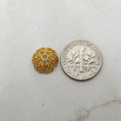 18K gold floral cap 12mm styled on large pearl strand