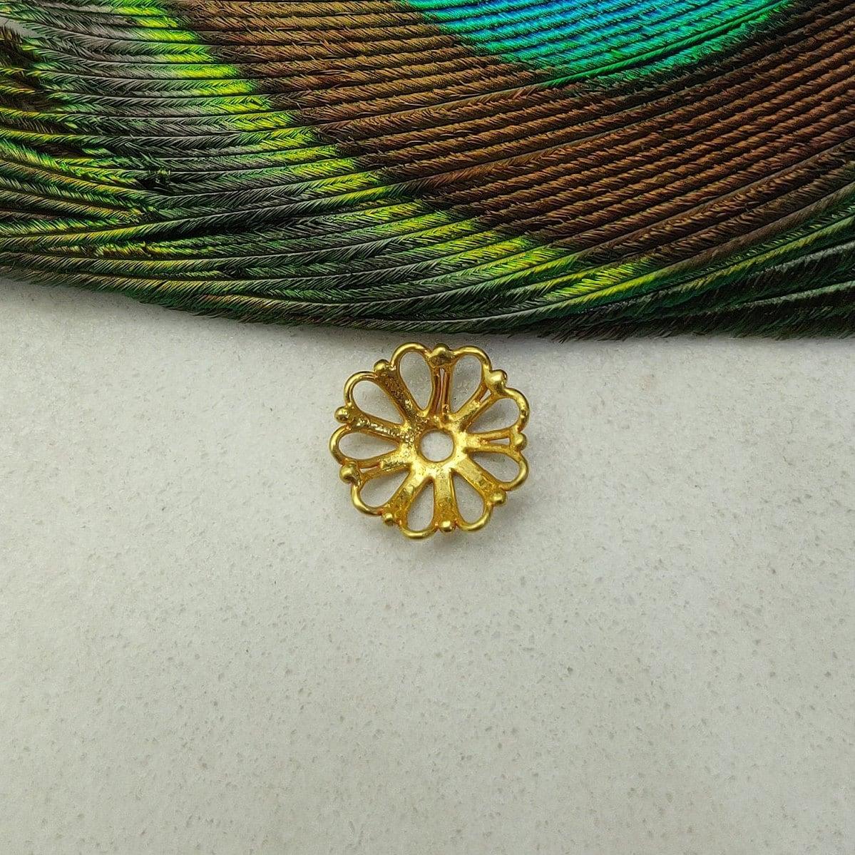 18K gold floral spacer bead cap - petal detail close-up