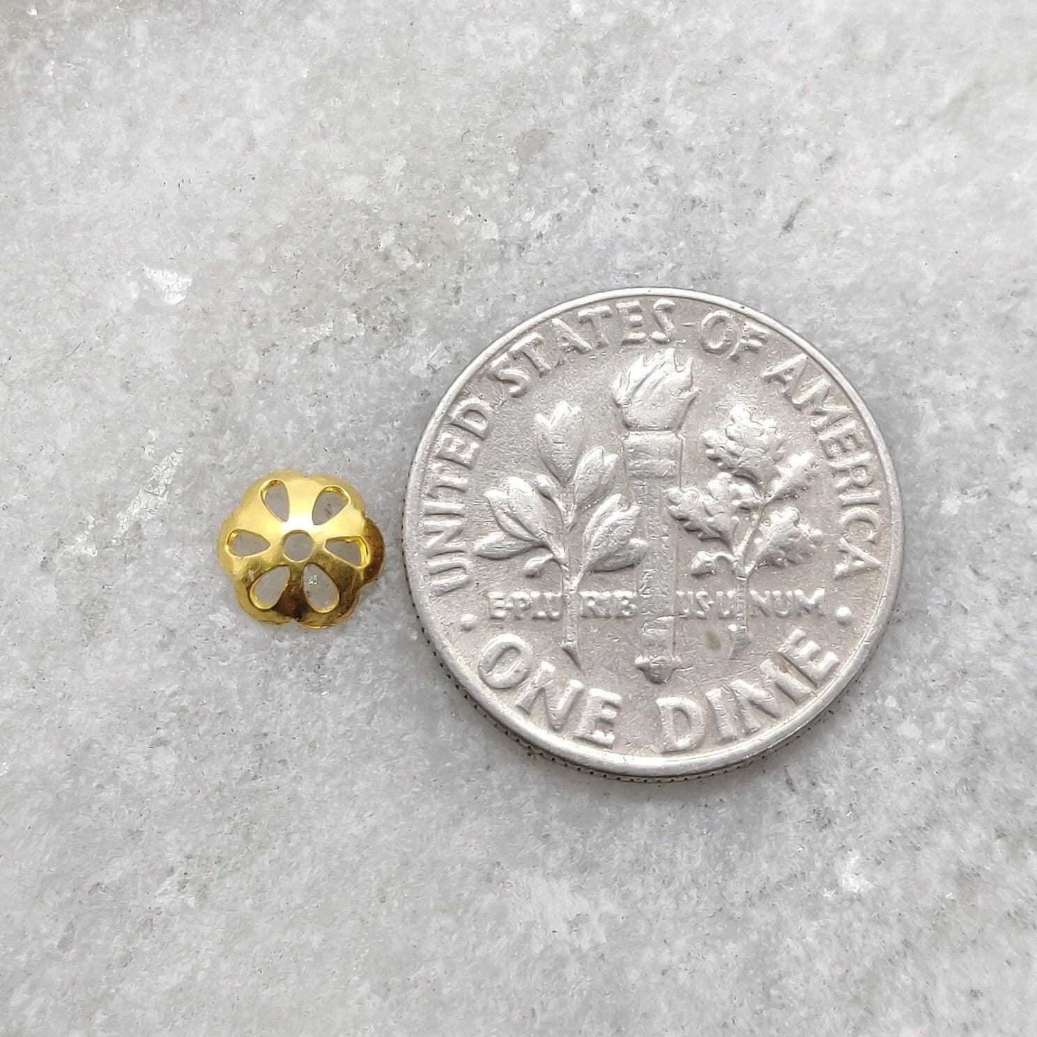 18K gold floral spacer craft cap - close-up petal detail