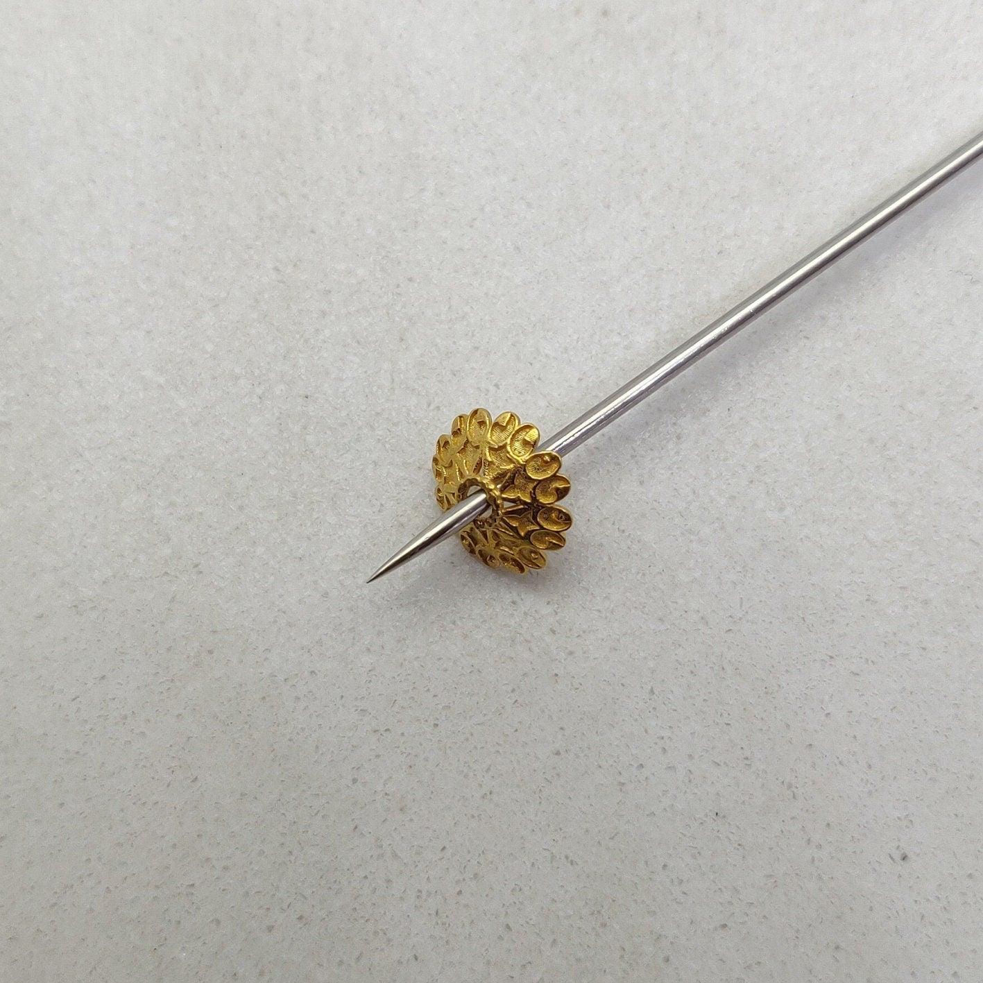 18K gold flower spacer charm cap - petal close-up detail