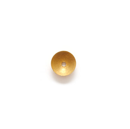 18K gold plain coin cap - close-up flat disc polish