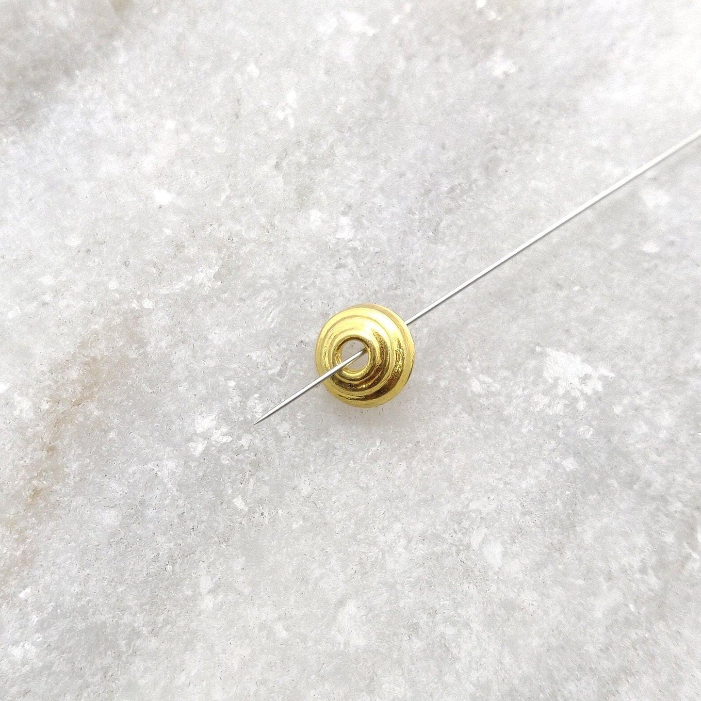 18K gold round bead cap 6mm - overhead view