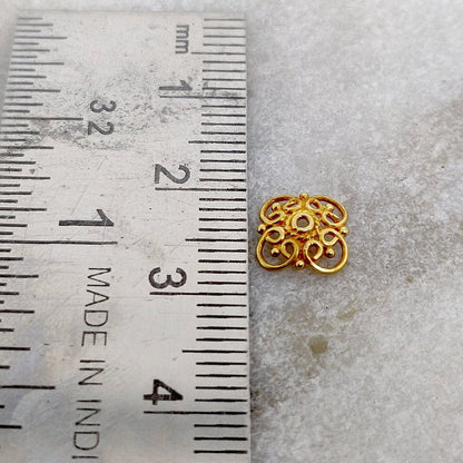 18K gold spacer bead cap - close-up high polish detail