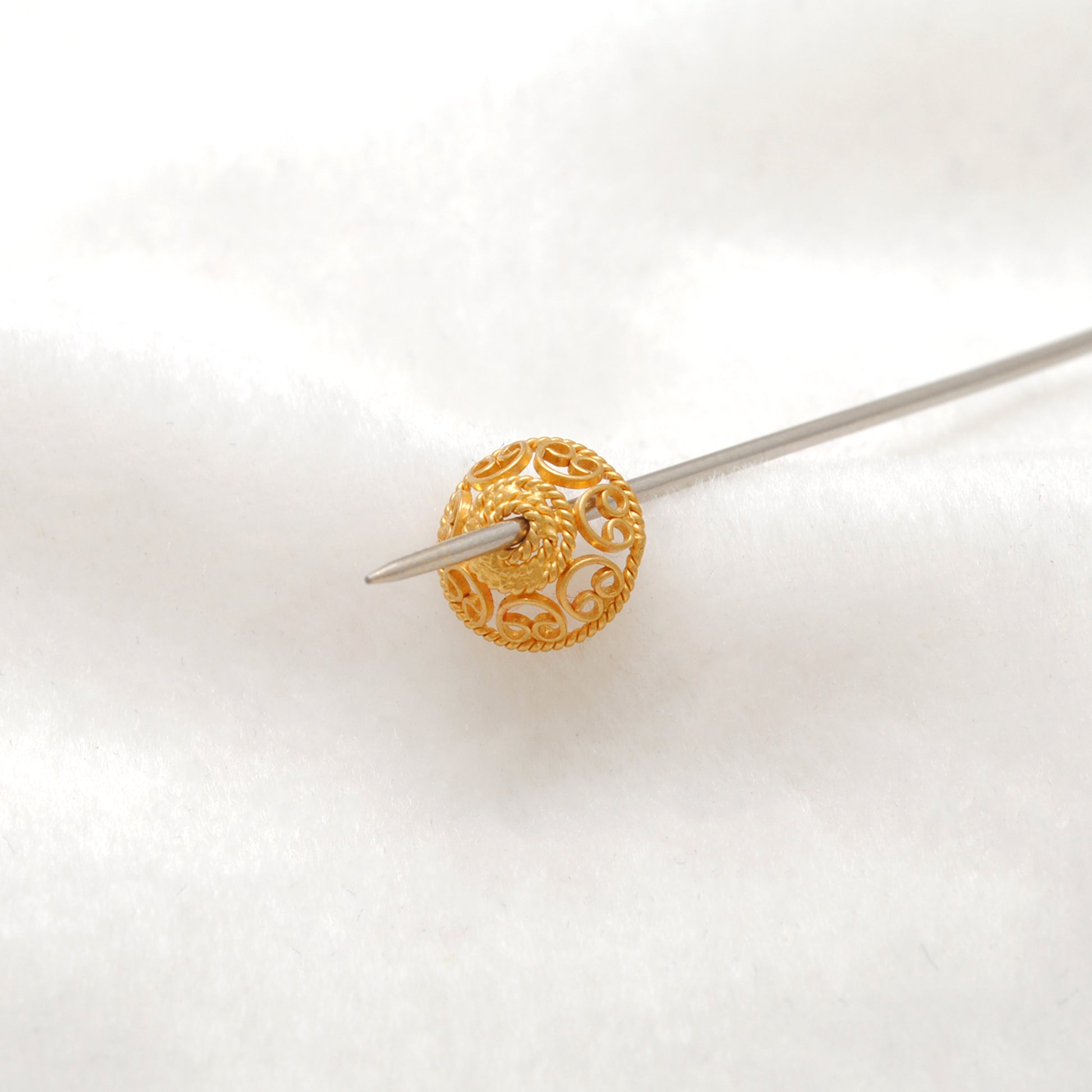 18K gold spacer bead cap supply wholesale Jaipur scale