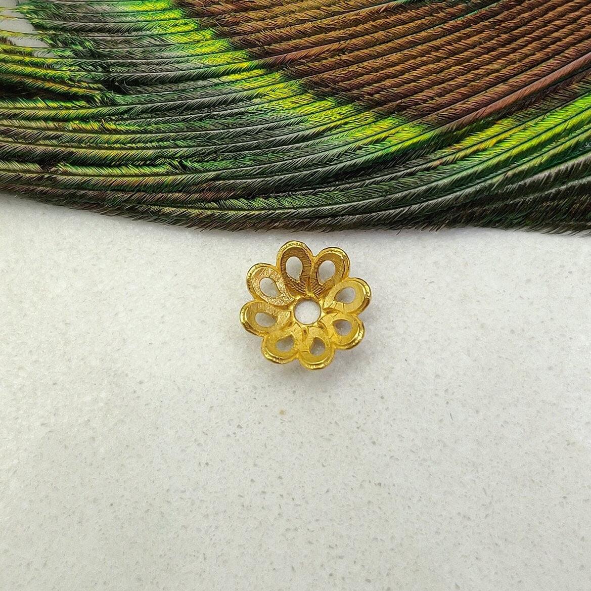 18K gold spacer bead caps 9x3mm - close-up wide flat disc
