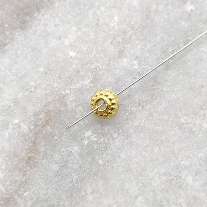 18K gold spacer cap 2x5mm - overhead view Jaipur