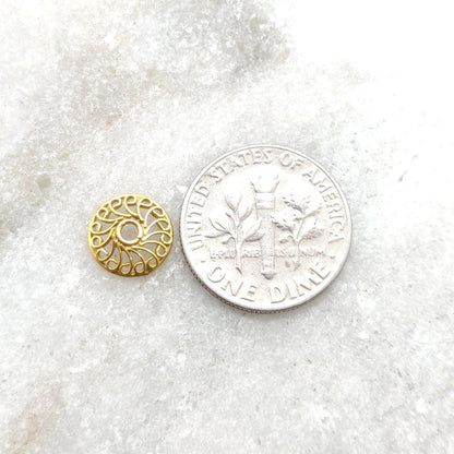 18K gold wheel bead cap 9mm - close-up flat disc