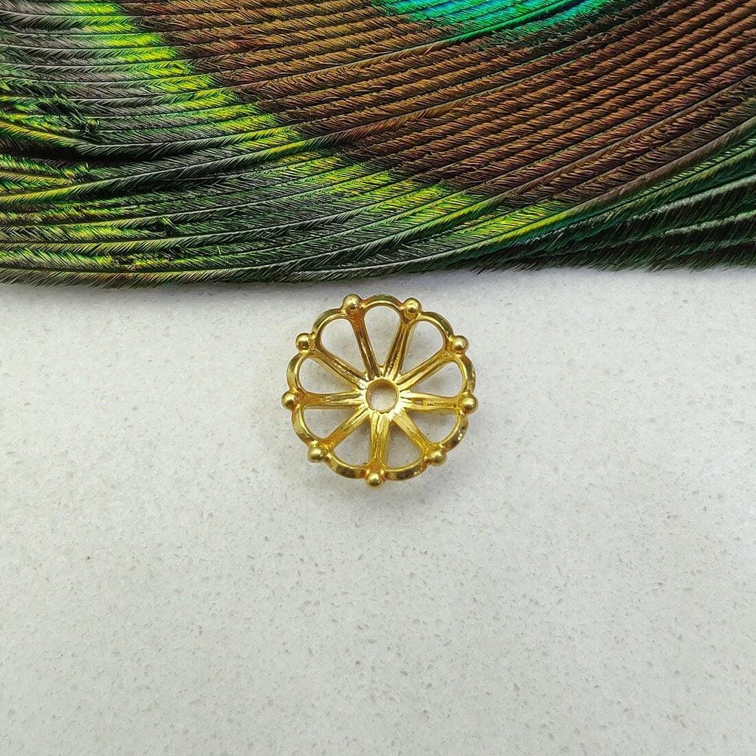 18K gold wheel bead cap - close-up floral etching detail