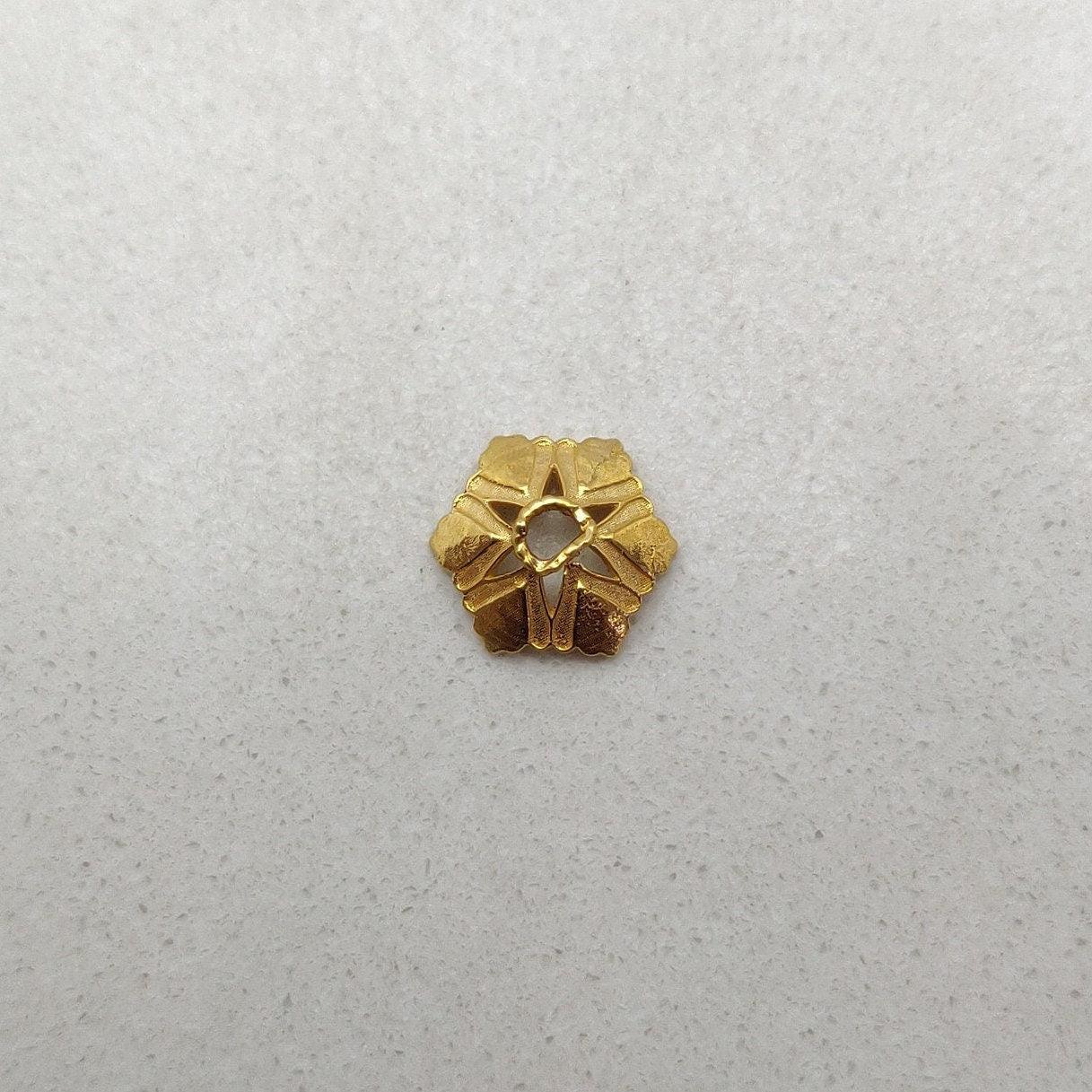 18K yellow gold bead caps - overhead view Jaipur