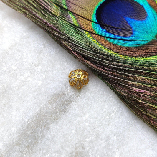 18K yellow gold fancy twisted end bead cap 8mm - front view