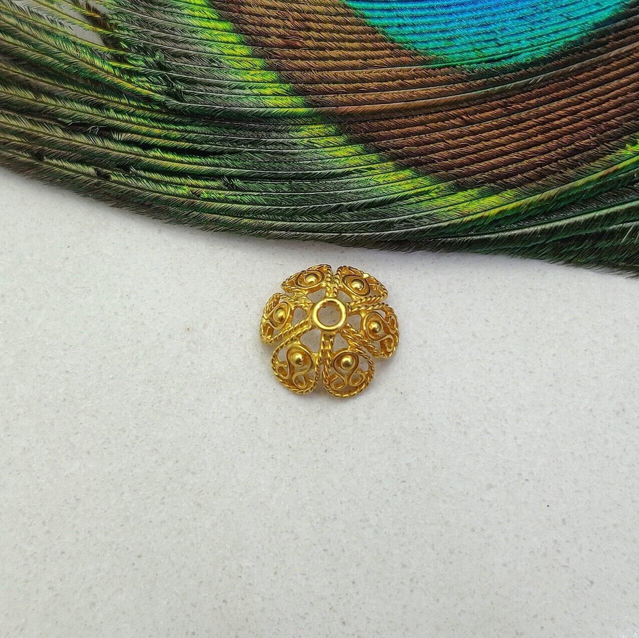 18K yellow gold floral bead caps 12mm - front view