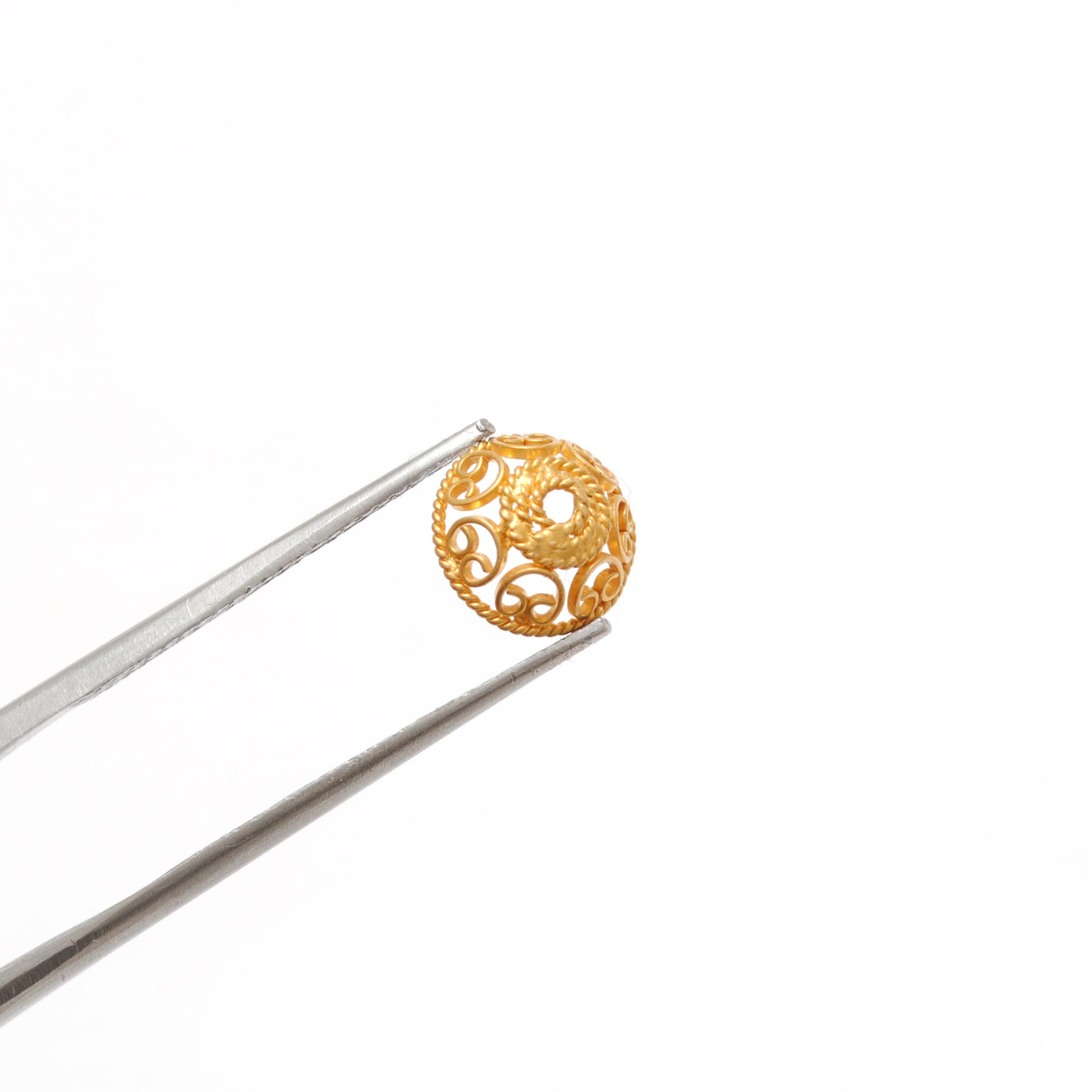 18K yellow gold spacer cap - side profile polish