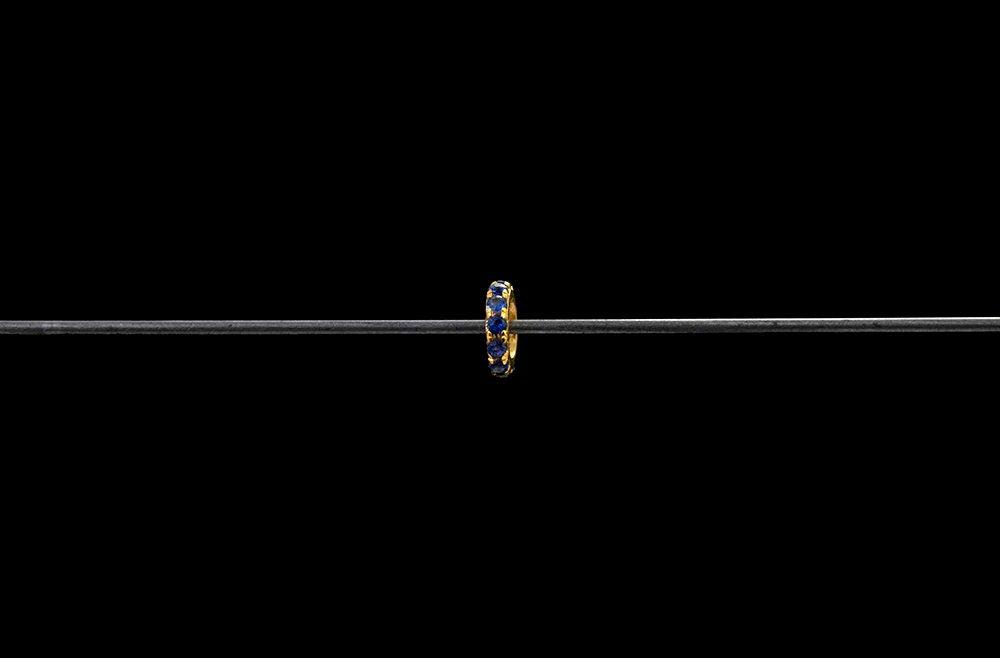 5mm Blue Sapphire 14K Gold Wheel Spacer – Overhead View