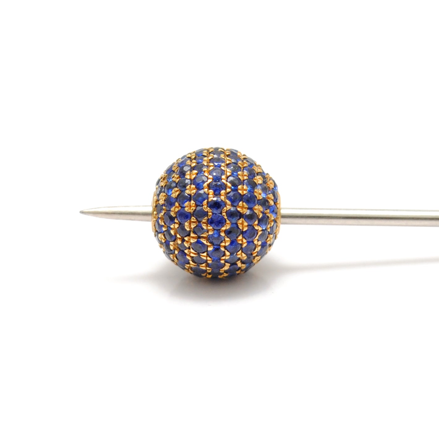 8mm Diamond Sapphire Solid Gold Ball Spacer – Hole Size Detail