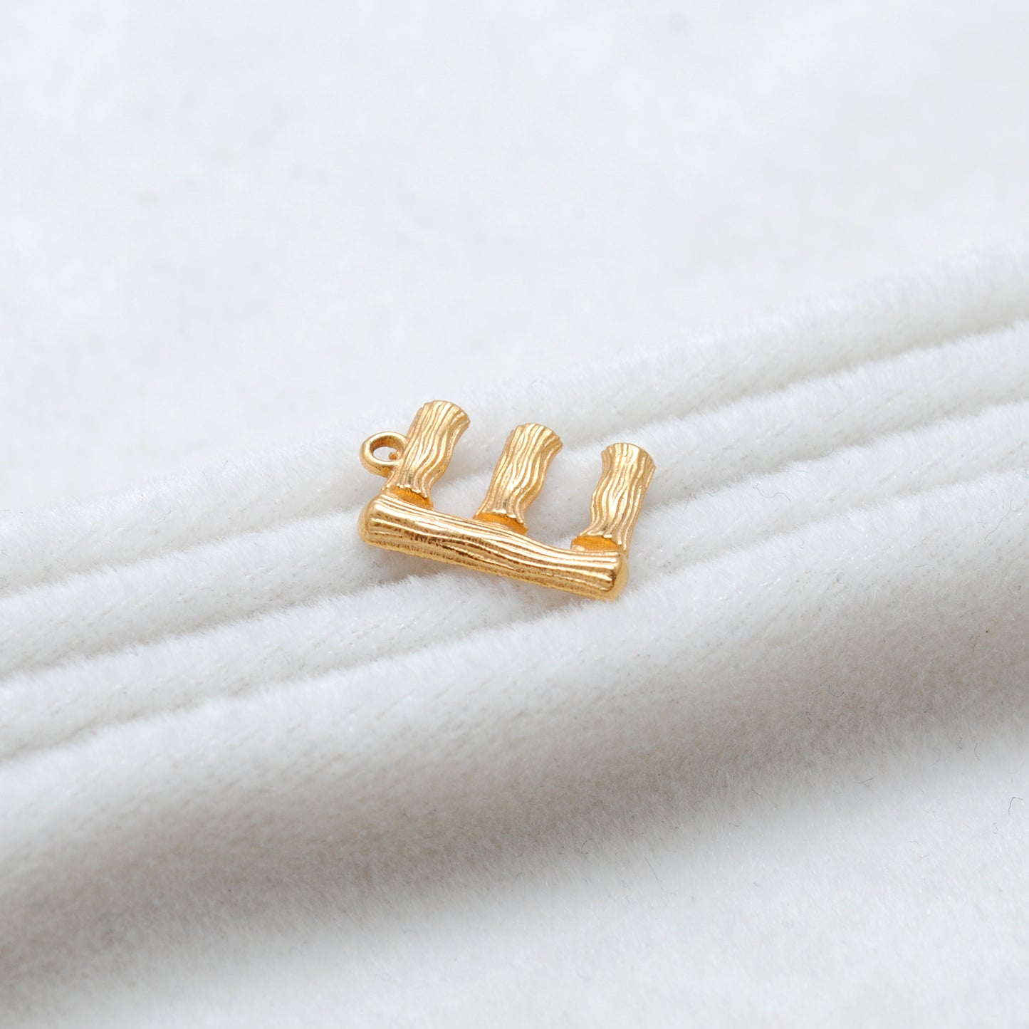 18k Solid Yellow Gold "E" Initial Letter Charm Pendant