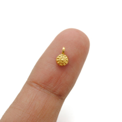 Solid 18k Gold Flower Charm Pendant