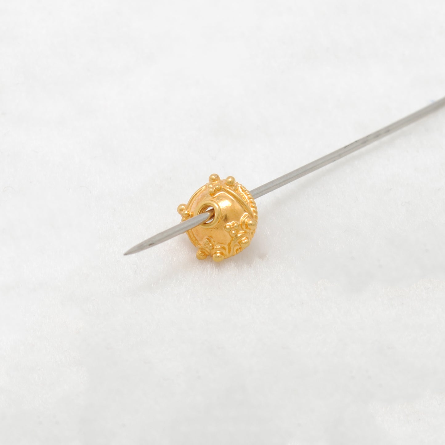 18K Gold Flower Bead Cap – Elegant Antique Jewelry Spacer End Cap