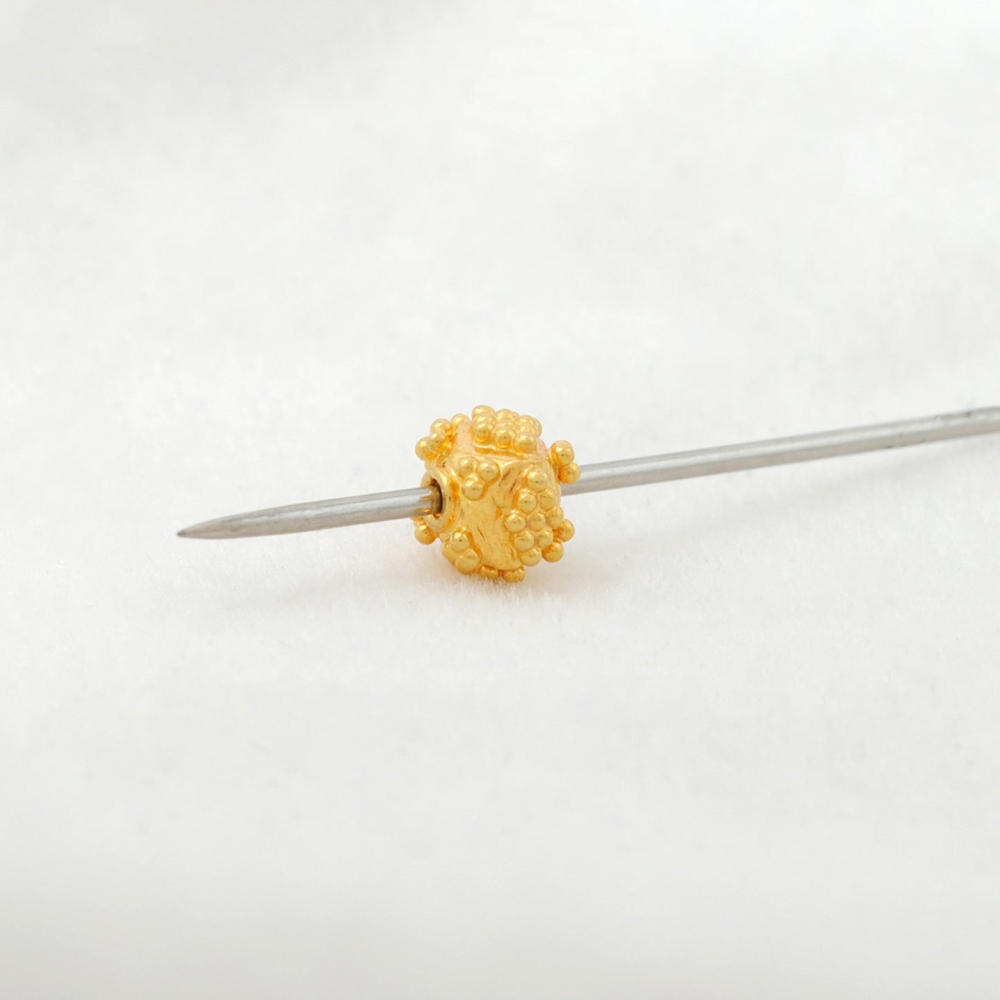 18K solid gold beads findings pack of 4, smooth polished finish, ideal for DIY jewelry making, necklaces and bracelets