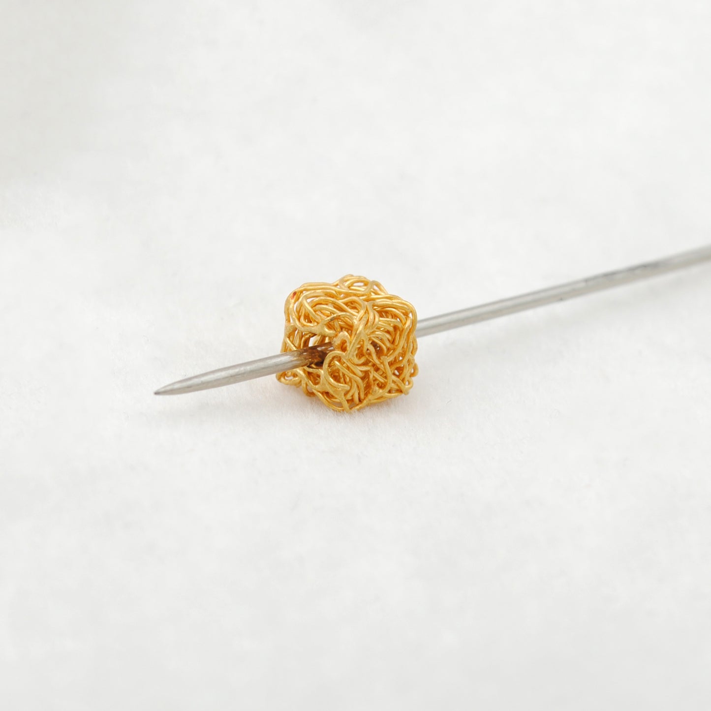 18K Yellow Gold Cube Spacer Beads – Perfect for Wire Wrap Jewelry DIY