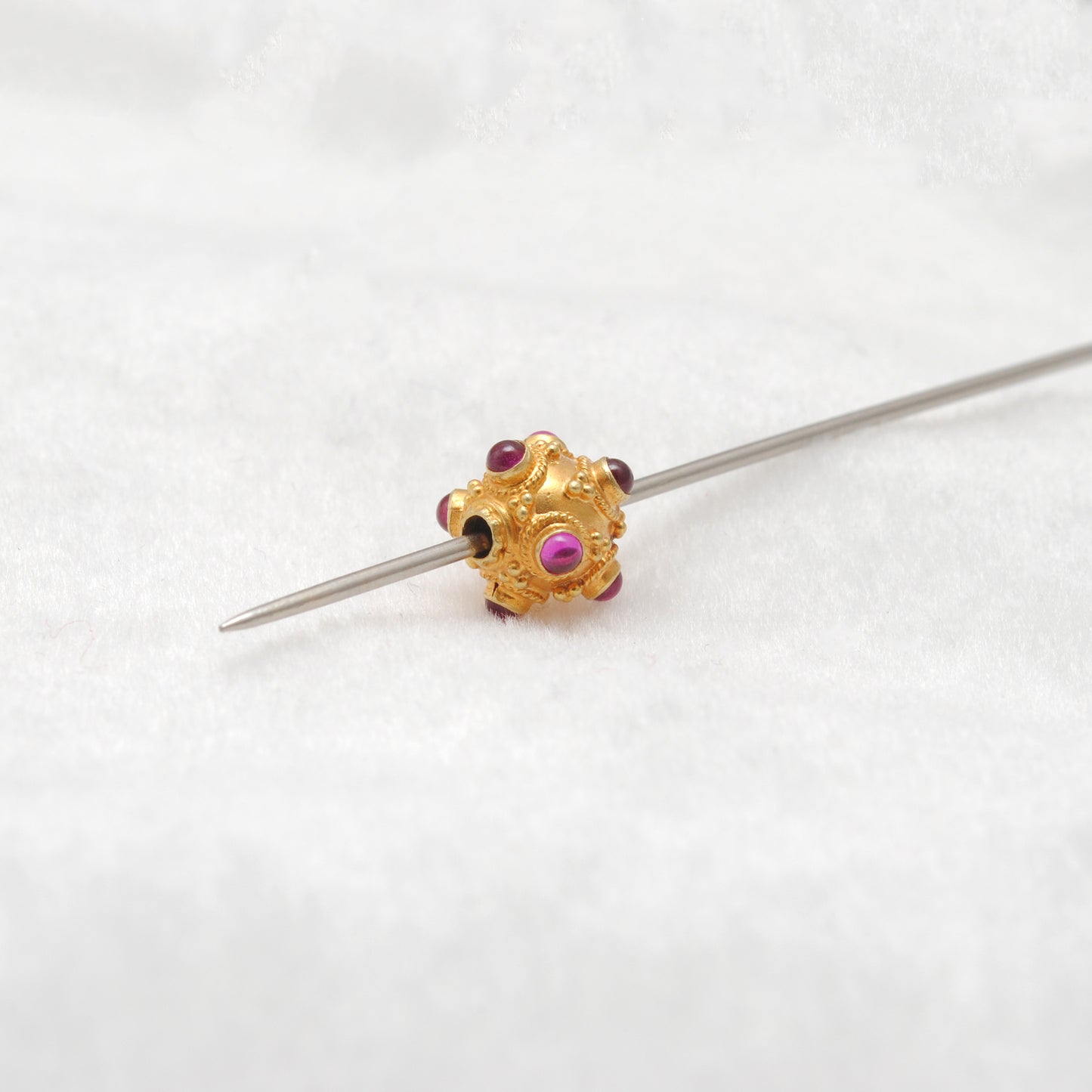 18k Solid Yellow Gold Ruby Filigree Ball Spacer Beads 8mm