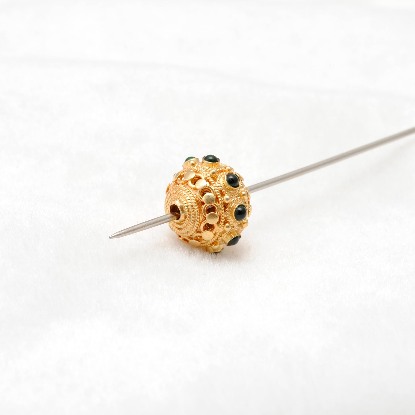 13X11MM 18K Yellow Gold Emerald Round Spacer Beads - Craft Supply