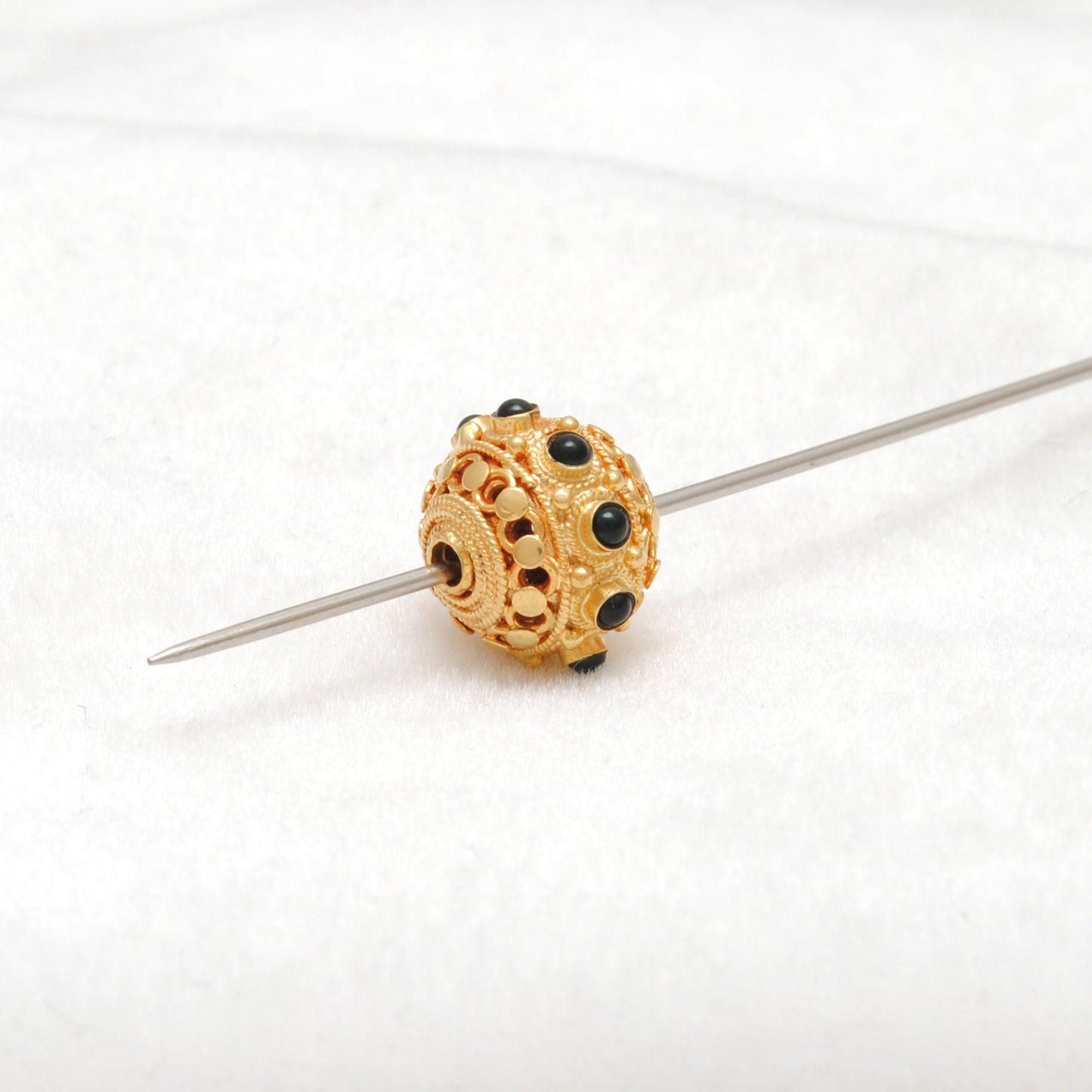 13X11MM 18K Yellow Gold Emerald Round Spacer Beads - Craft Supply