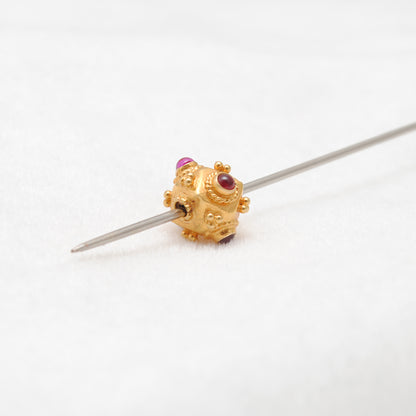 18k Solid Yellow Gold Ruby Cube Spacer Beads 7mm